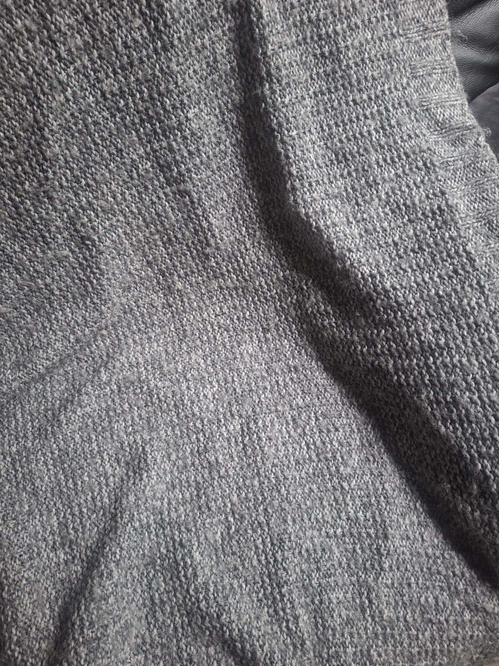 Soft Gray Knit Throw Blanket - Cozy Neutral Home Bedding
